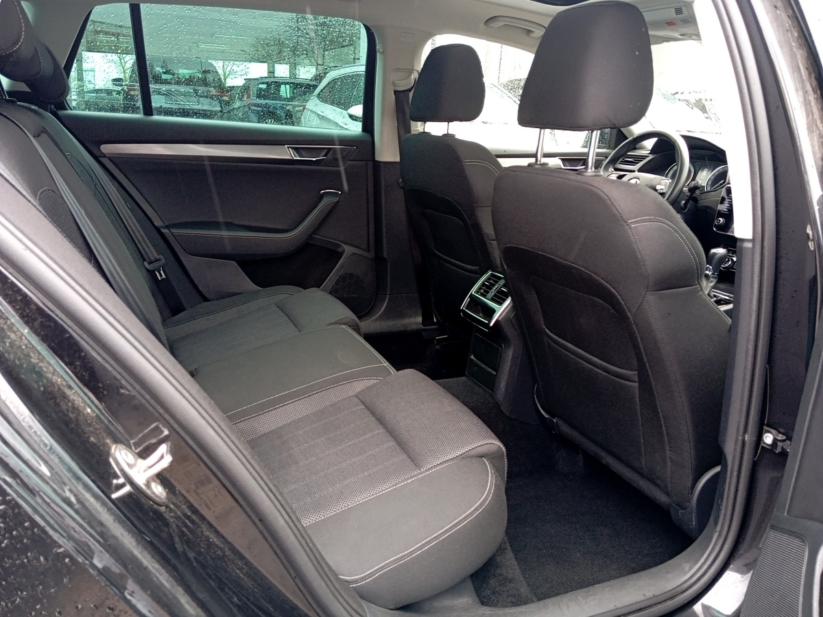 Superb Combi 1.5 TSI ACT Style OPF Navi Sitzheiz