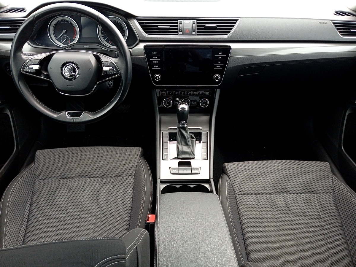 Superb Combi 1.5 TSI ACT Style OPF Navi Sitzheiz