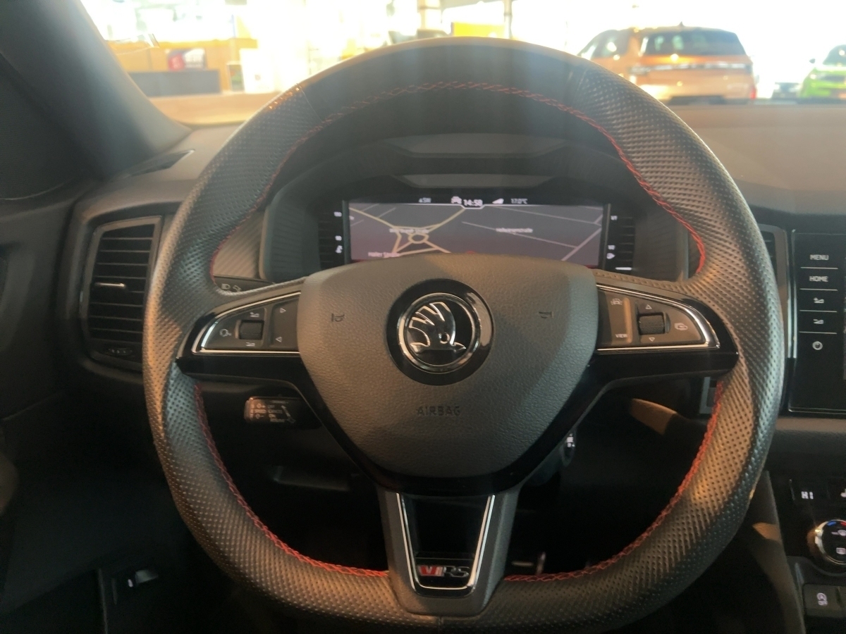 Kodiaq 2.0 Bi-TDI RS 4x4, AHK, Pano, Heckklappe