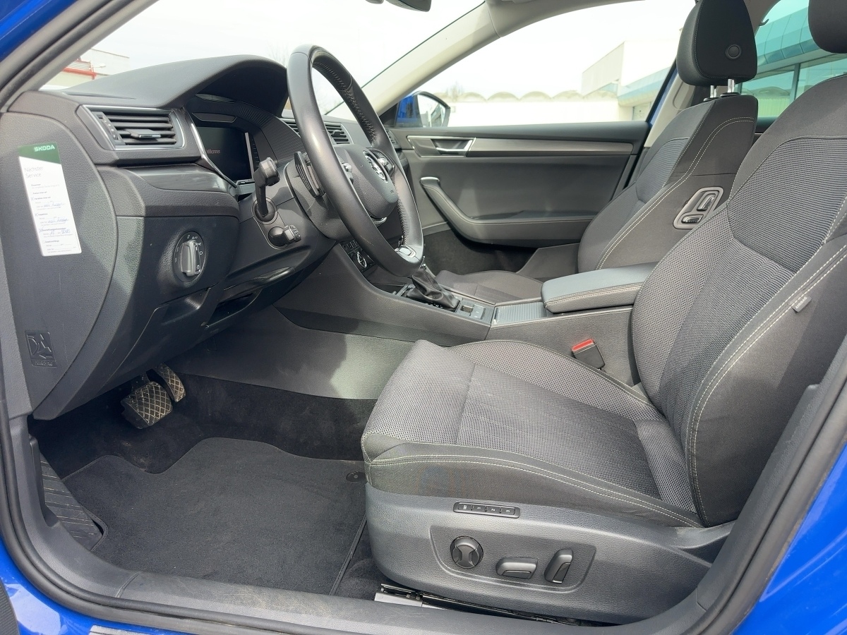 Superb Combi 2.0 TDI Style