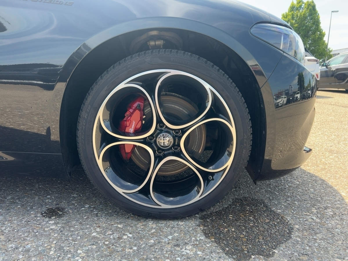 Giulia 2.0 Turbo 16V Competizione Q4 (EURO 6d)