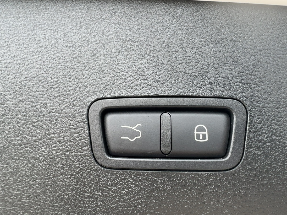 500X 1.5 Mild-Hybrid Basis Dolcevita 4x2