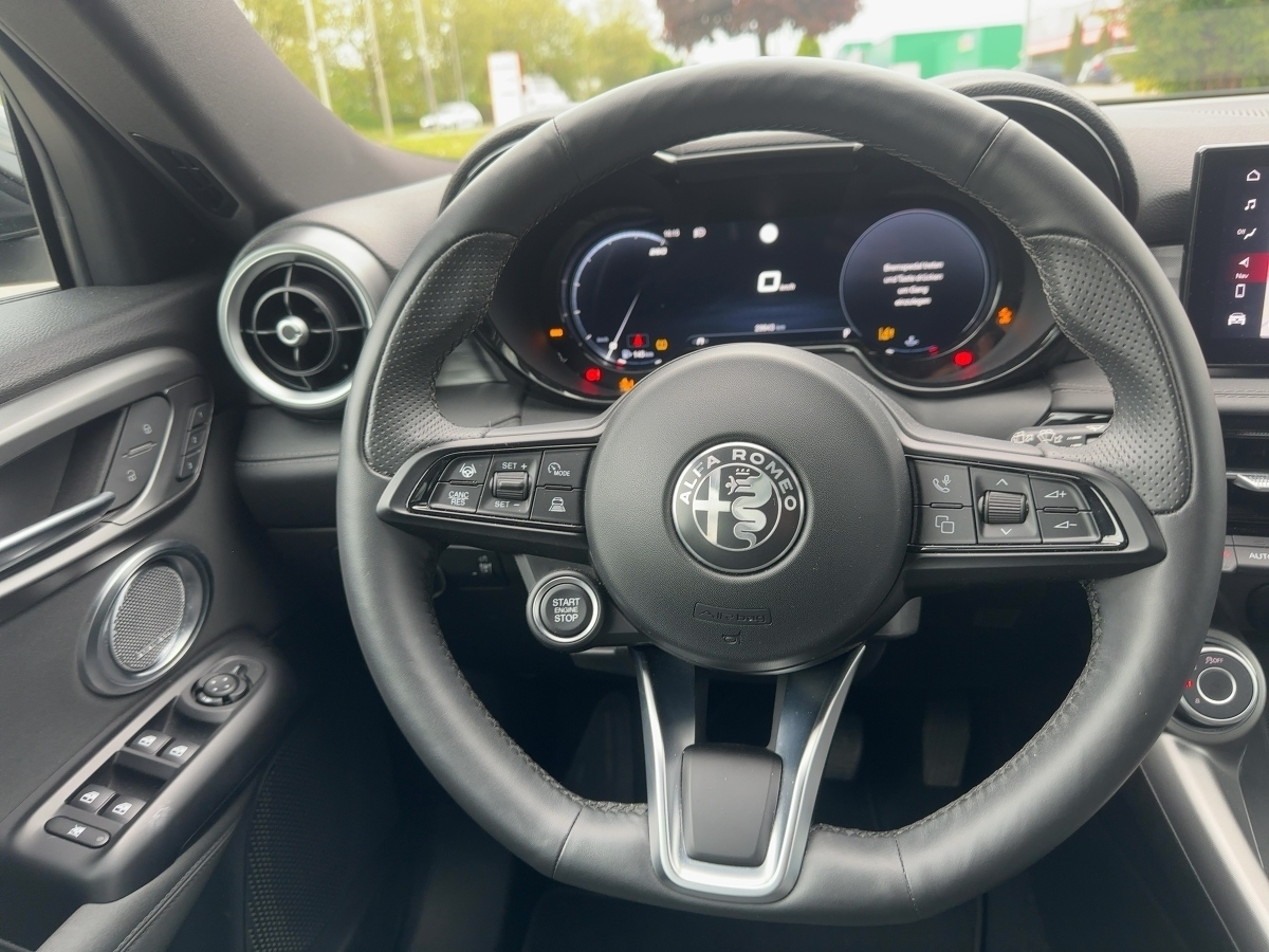 500X 1.5 Mild-Hybrid Basis Dolcevita 4x2