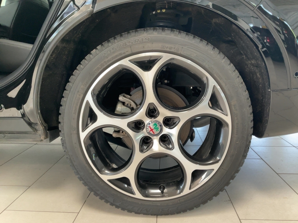 Tonale 1.6 Turbodiesel Ti (EURO 6d)