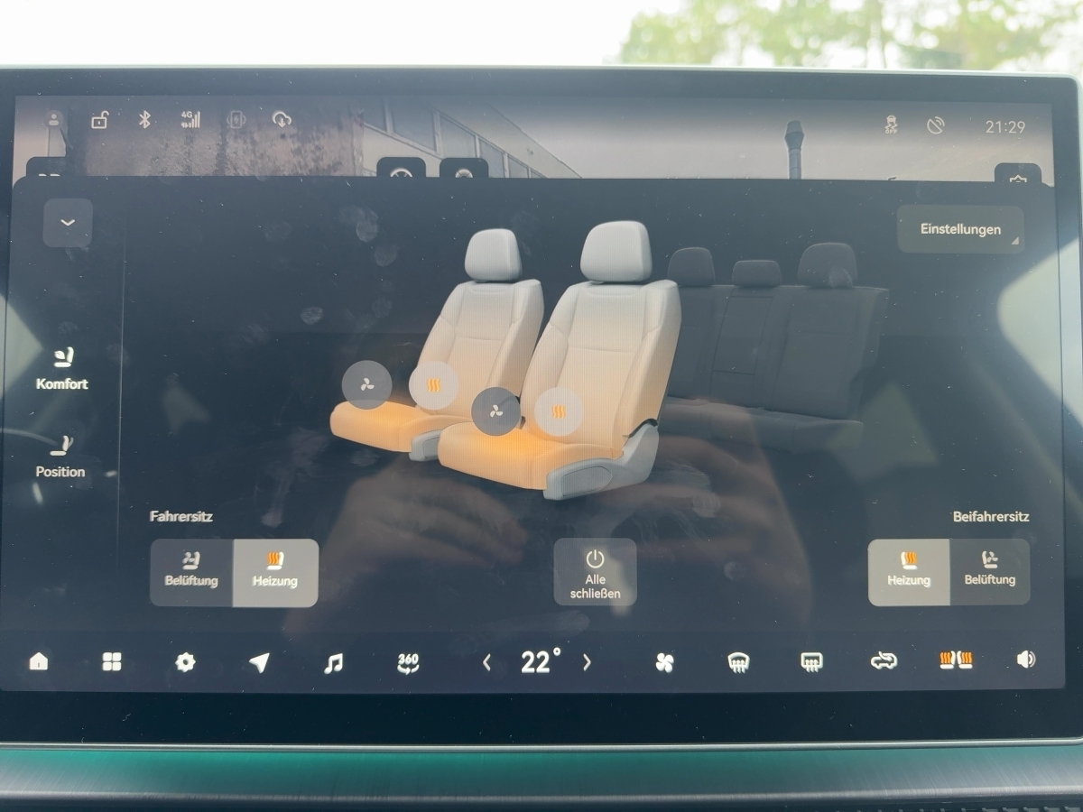 C10  Elektro Navigationssystem 360° Kamera