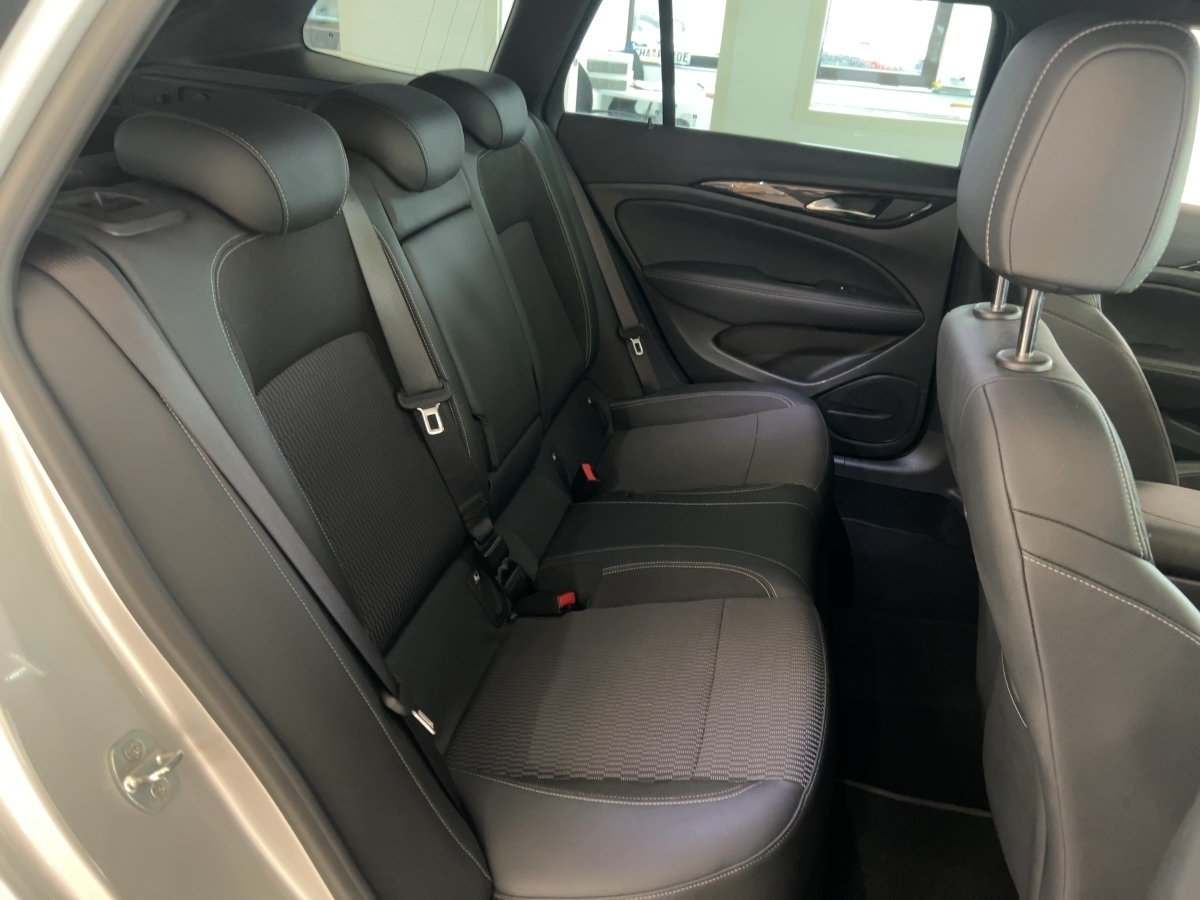 Insignia 2.0 Turbo 4x4 GSi (EURO 6d)