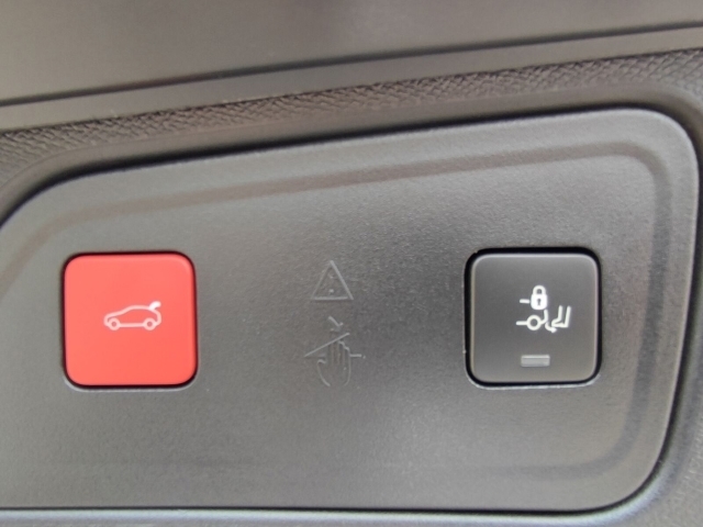 3008 1.5 BlueHDi 130 GT, Rückfahrkamera