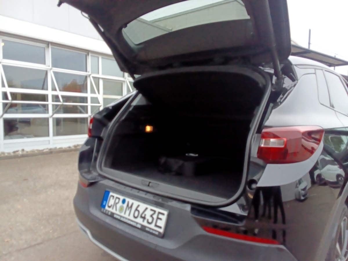 Grandland X Navigationssystem LED-Scheinwerfer