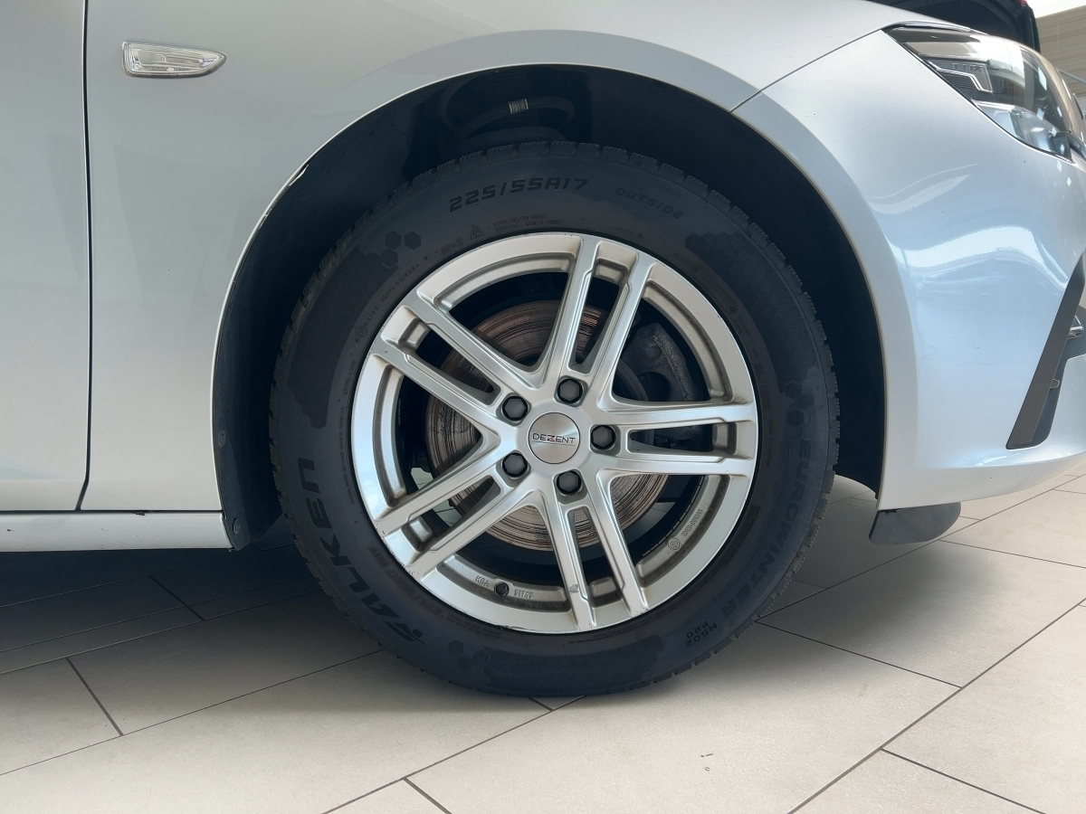 Insignia 2.0 CDTI Elegance Navigationssystem