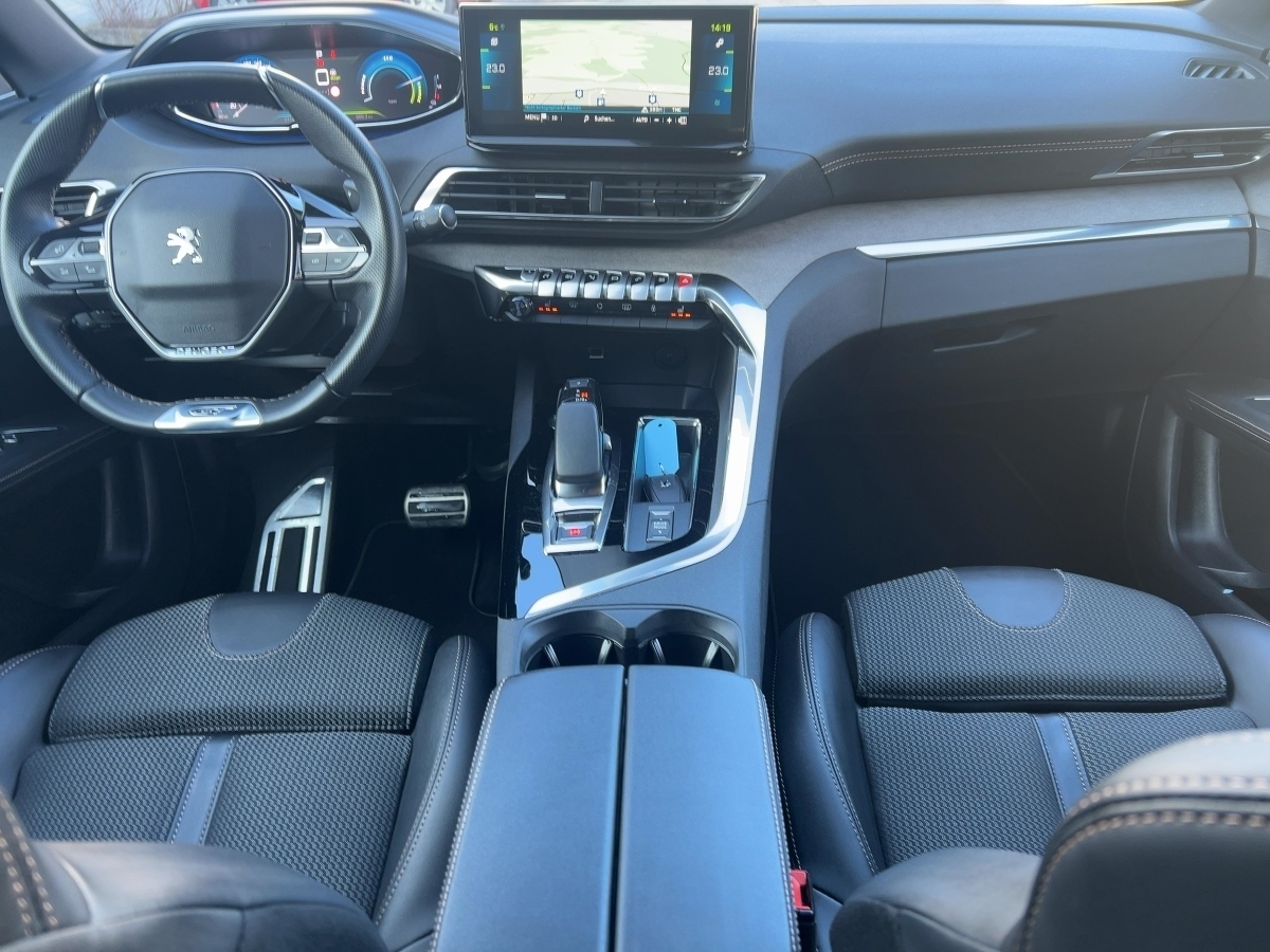 3008  Hybrid AllurePack Navigationssystem