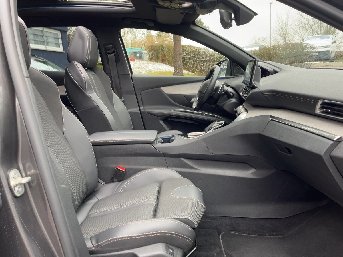 3008 Hybrid 225 (Plug-In) GT (EURO 6d)