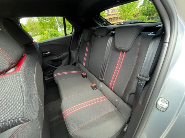 Corsa  Elegance Navigationssystem Rückfahrkamera