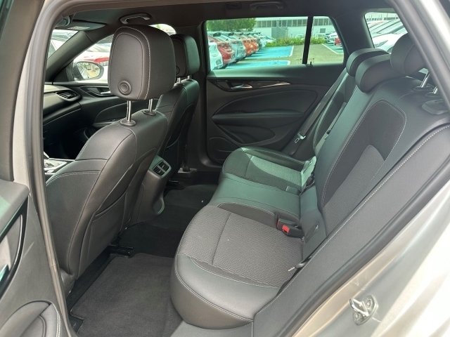 Insignia  Elegance Navi Freisprecheinrichtung