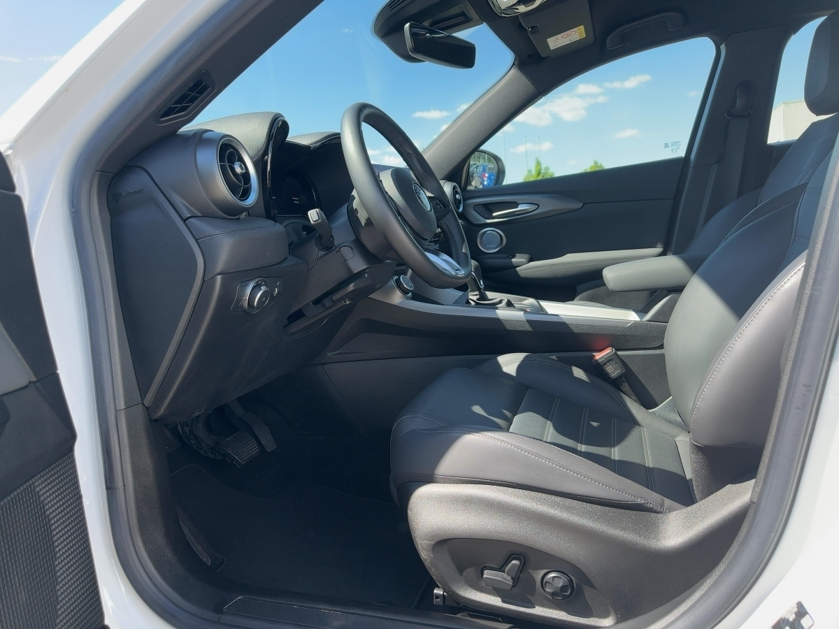 C5 Aircross PHEV 225 Shine Pack