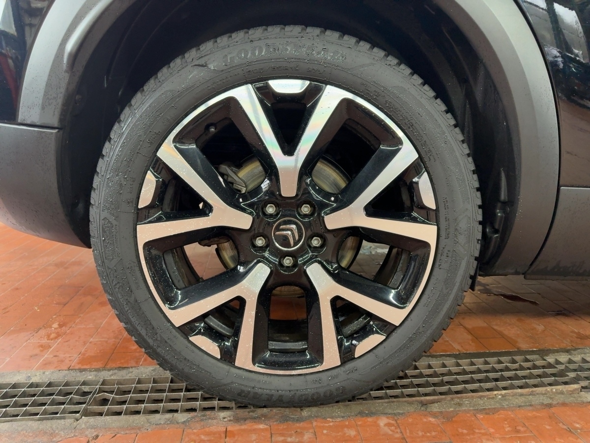 C5 Aircross PHEV 225 Shine Pack