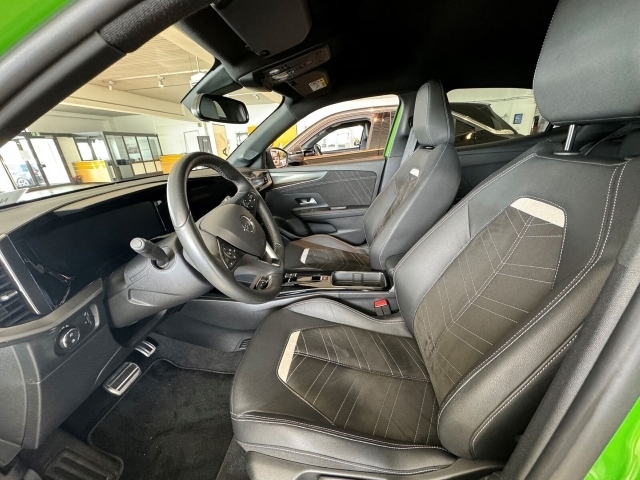 Mokka-e  Ultimate Elektro Rückfahrkamera Navi