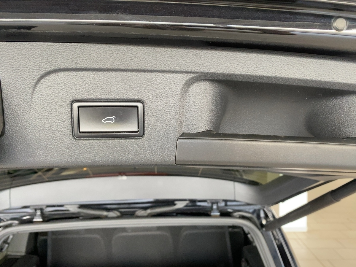 Touran 1.5 TSI Highline 7-Sitzer