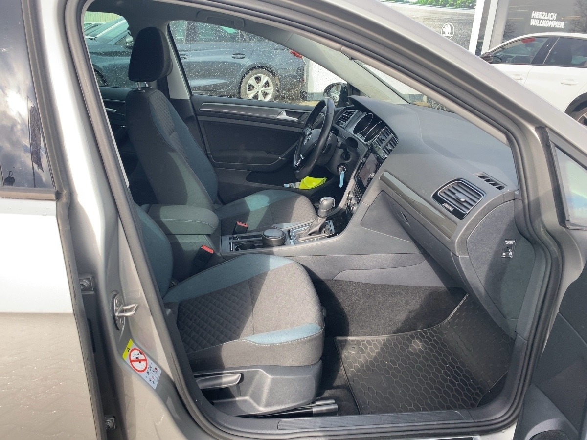 Touran 1.5 TSI Highline 7-Sitzer