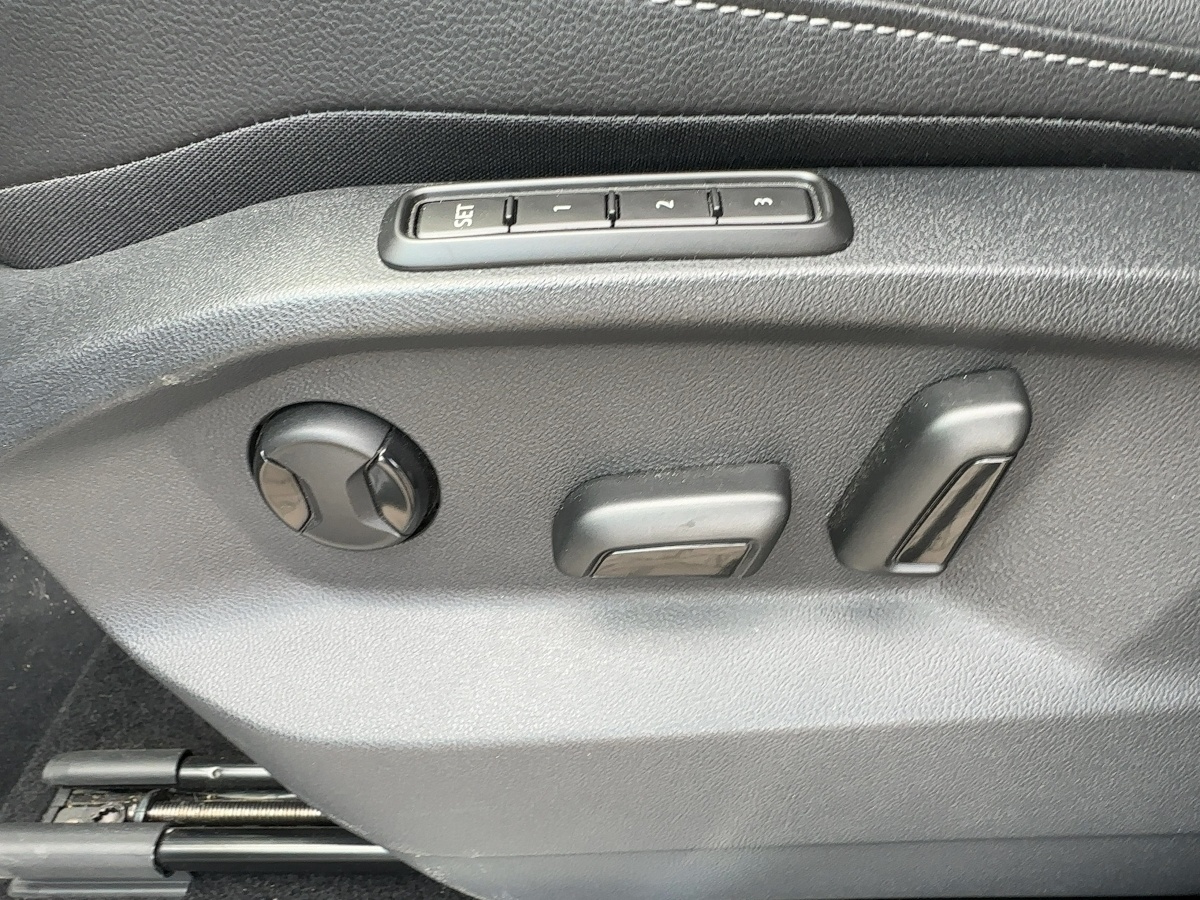 Q5 40 2.0 TDI quattro S line Navi Kamera