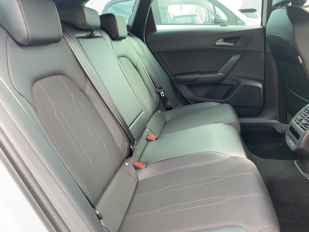 Corsa F 1.2 Edition Einparkhilfe Sitzheizung