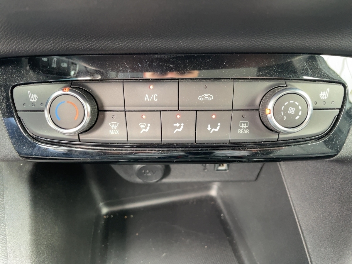 Corsa F 1.2 Edition Einparkhilfe Sitzheizung
