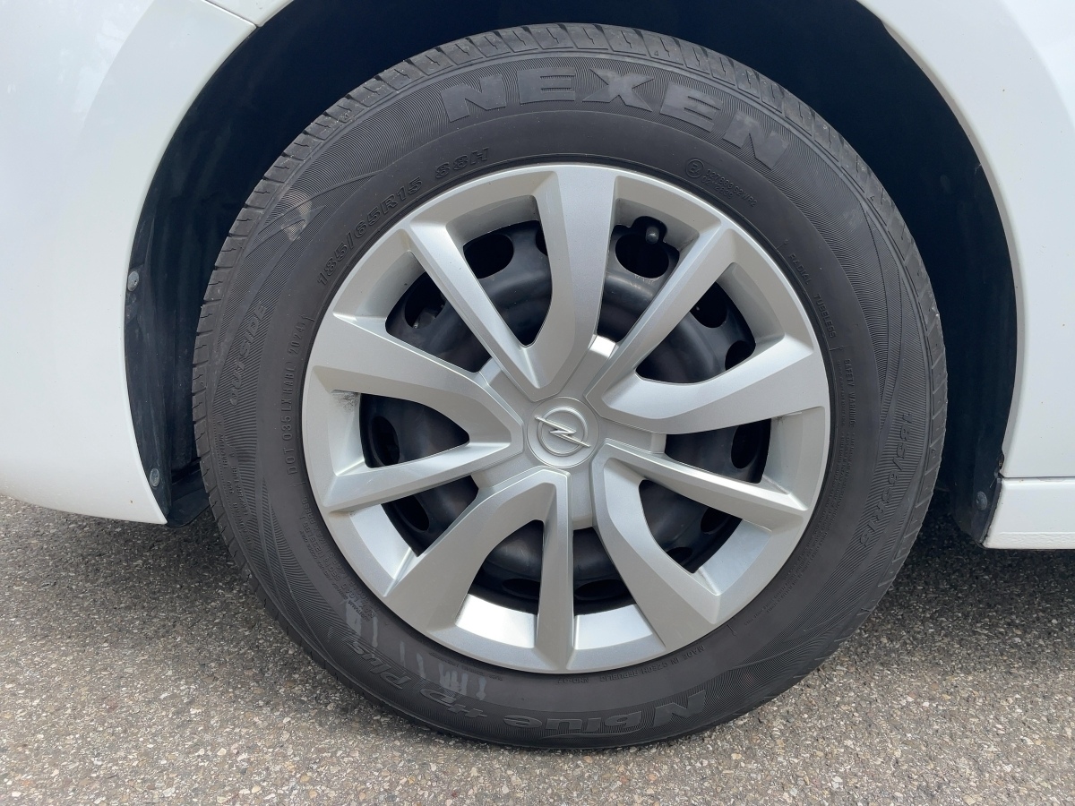 Corsa F 1.2 Edition Einparkhilfe Sitzheizung