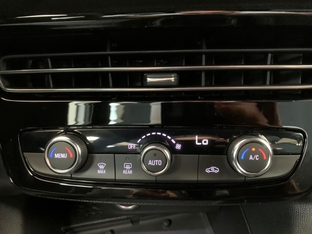 Corsa  F GS Line Elektro Navigationssystem