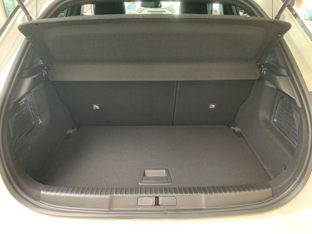 Corsa  F GS Line Elektro Navigationssystem