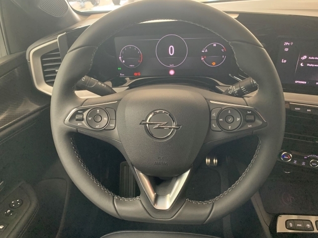 Corsa  F GS Line Elektro Navigationssystem