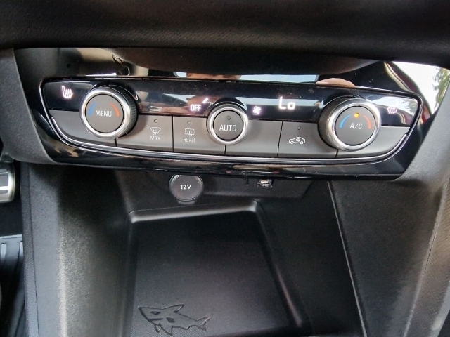 Corsa  F GS Line Elektro Navi Panoramadach SHZ
