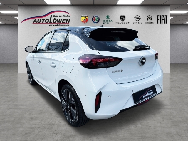 Corsa  F Ultimate Elektro Navigationssystem