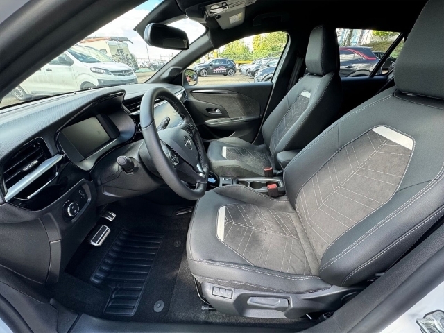 Corsa  F Ultimate Elektro Navigationssystem