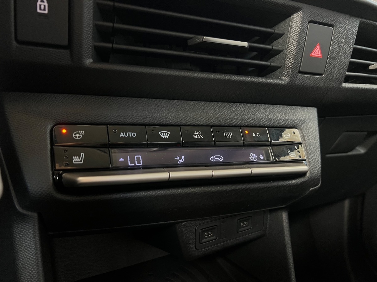 Corsa  F Sitzheizung LED-Scheinwerfer
