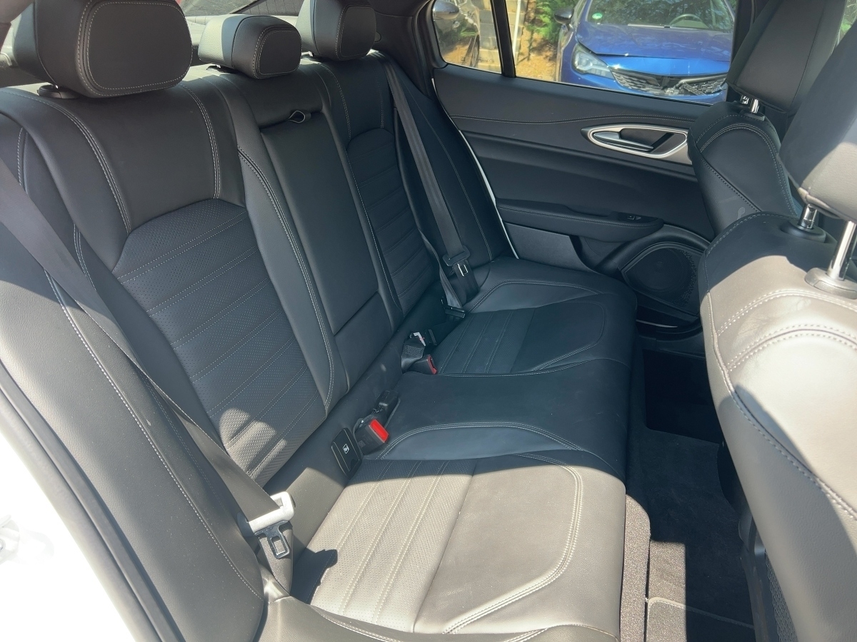 500 1.0 Mild Hybrid Red Einparkhilfe