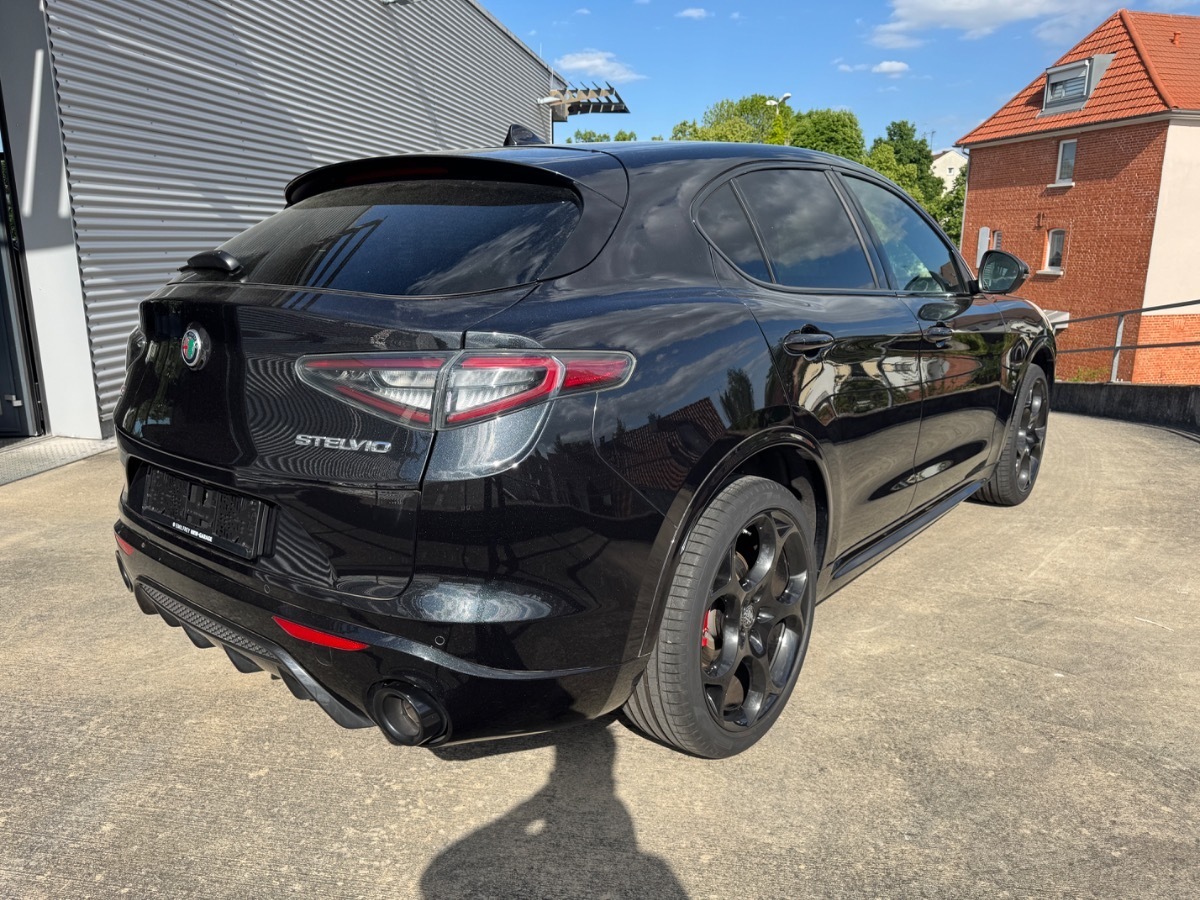 Stelvio 2.0 Turbo 16V Competizione Q4 (EURO 6d)