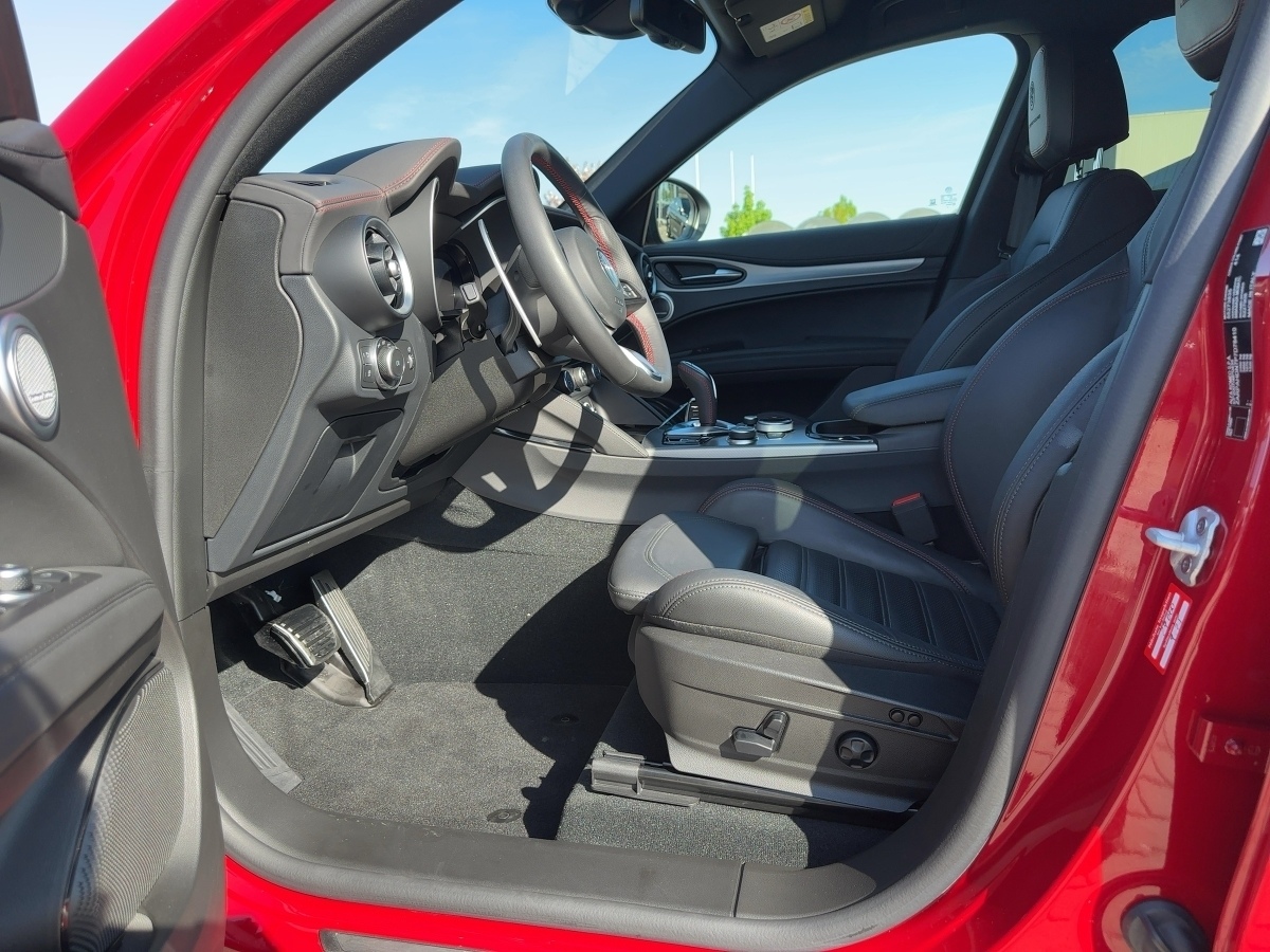 Stelvio 2.0 Turbo 16V Competizione Q4 (EURO 6d)