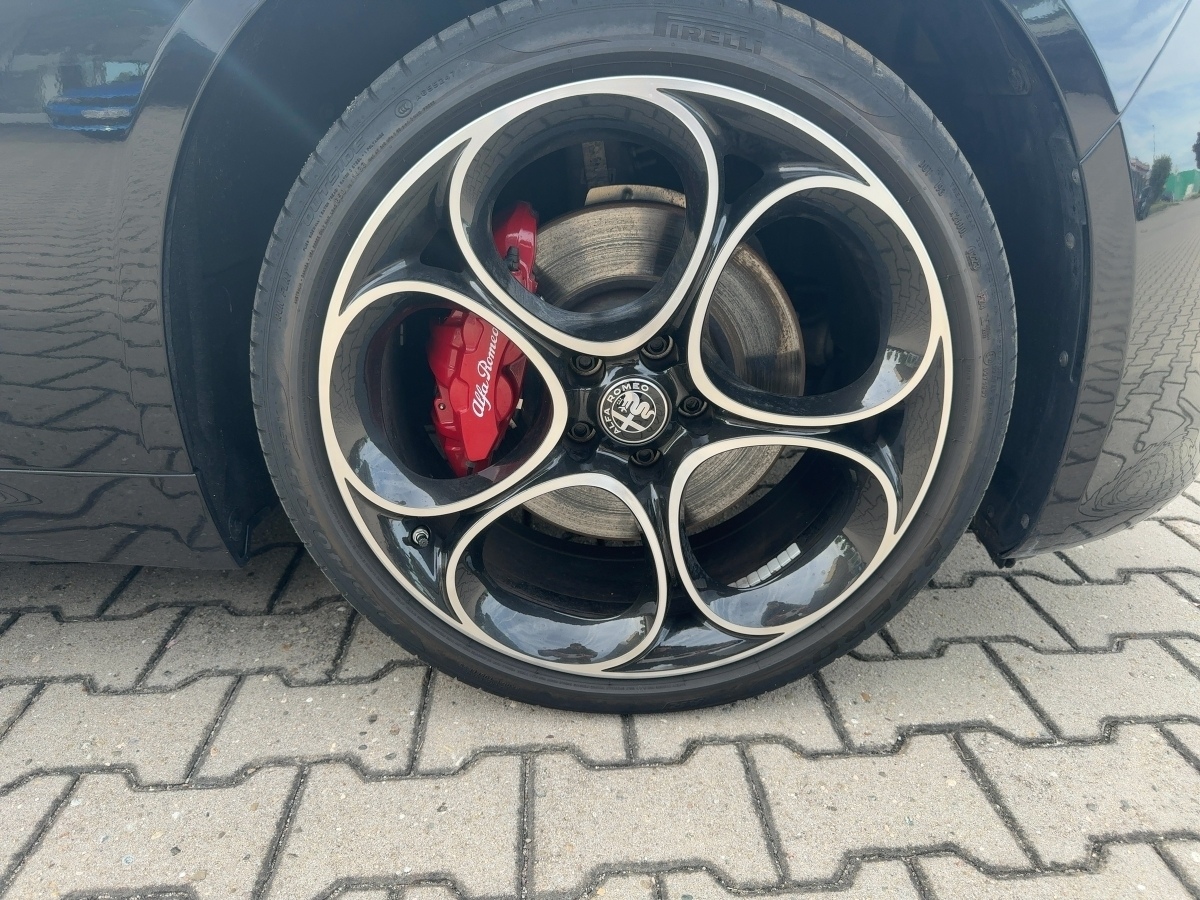 Stelvio 2.2 JTDM Competizione Q4 (EURO 6d)