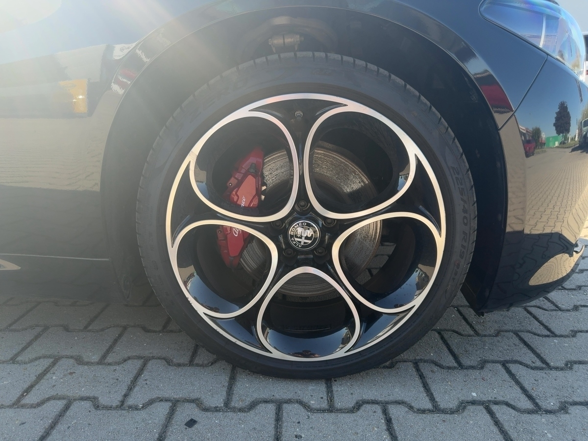 Giulia 2.0 Turbo 16V Competizione Q4 (EURO 6d)