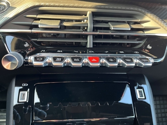 208 GT Pack, Rückfahrkamera, Navi
