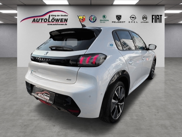 208 GT Pack, Rückfahrkamera, Navi