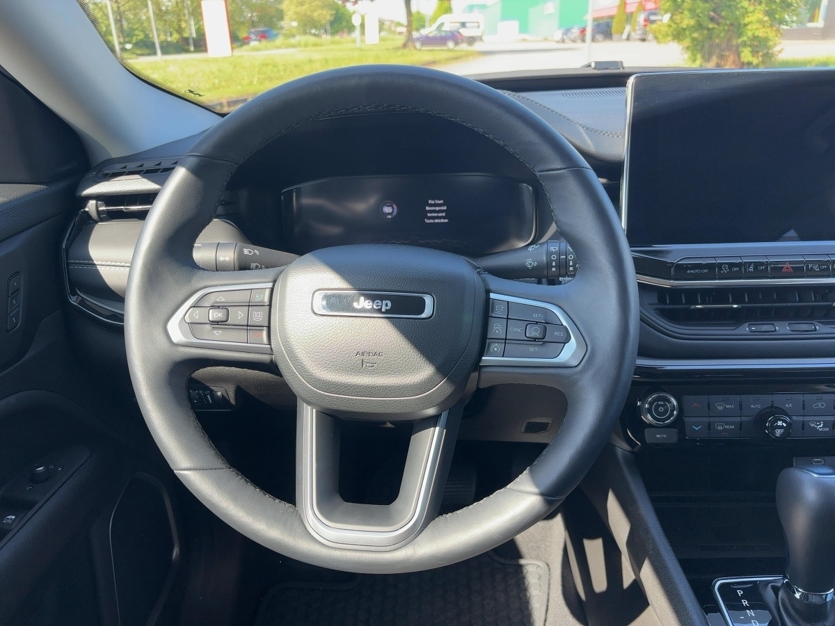 208 GT Elektro Navi Sitzheizung Kamera