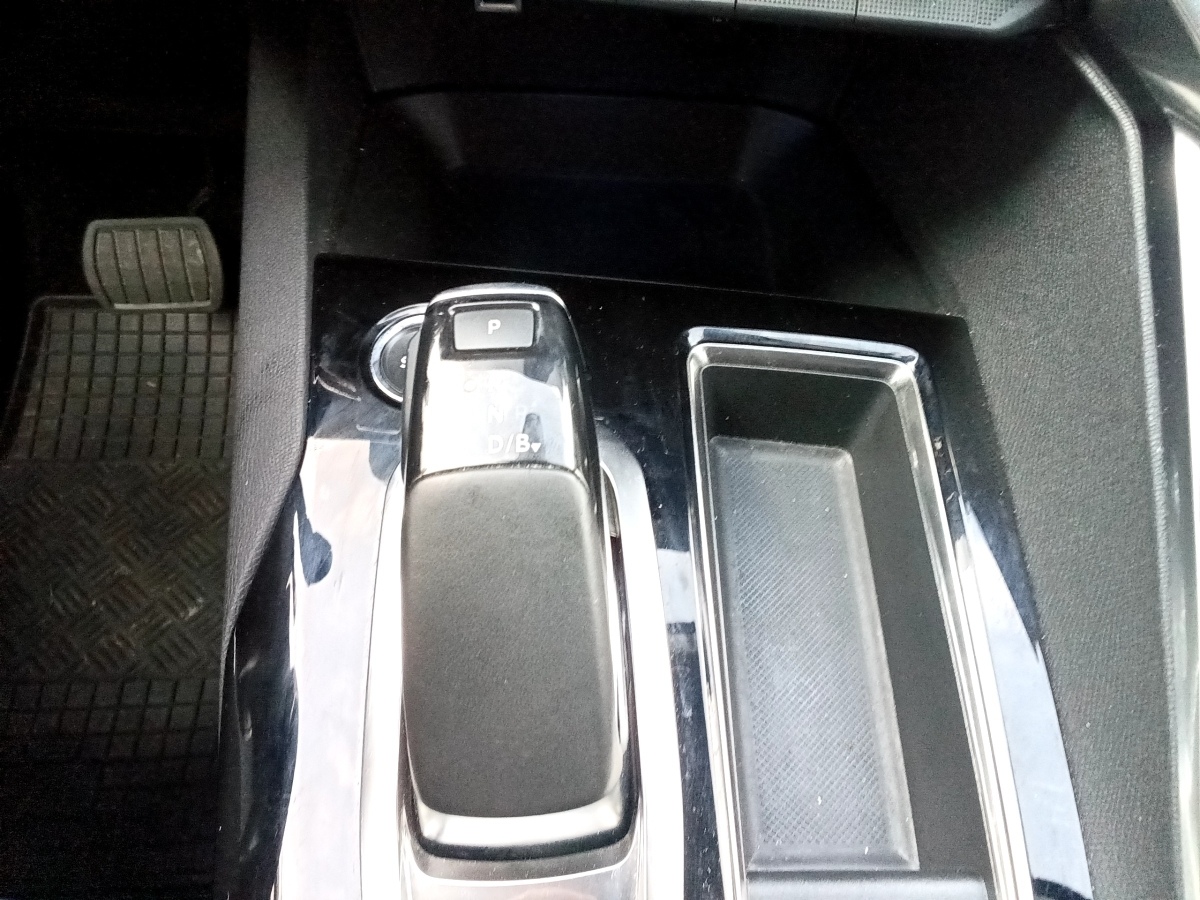 3008 Hybrid Plug-in Hybrid