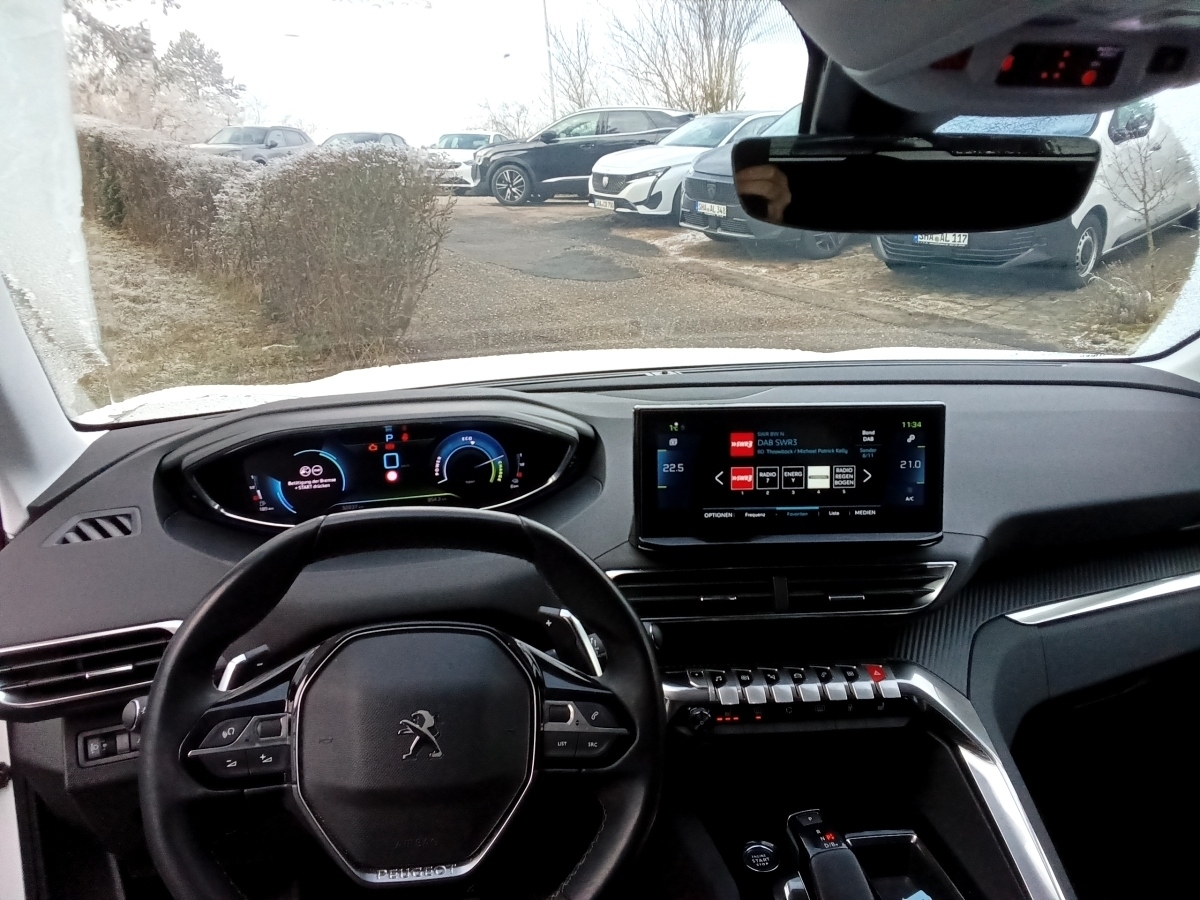 3008 Hybrid Plug-in Hybrid