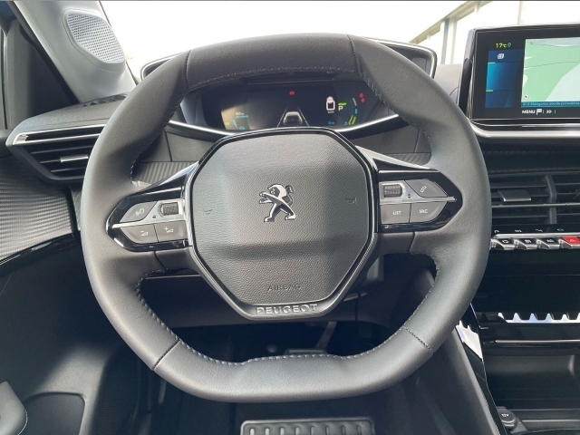 208 Neuer e-GT 156 Panoramadach Navi