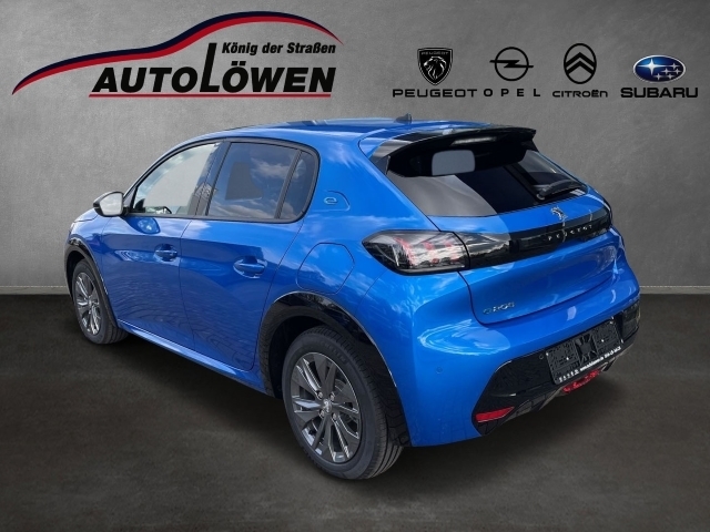 208 Neuer e-GT 156 Panoramadach Navi
