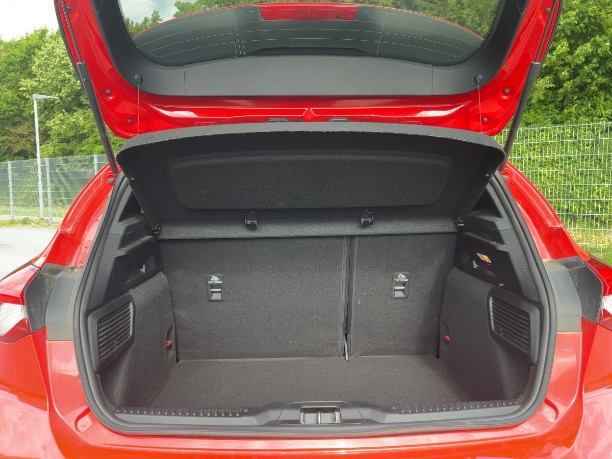 Corsa F e Elegance