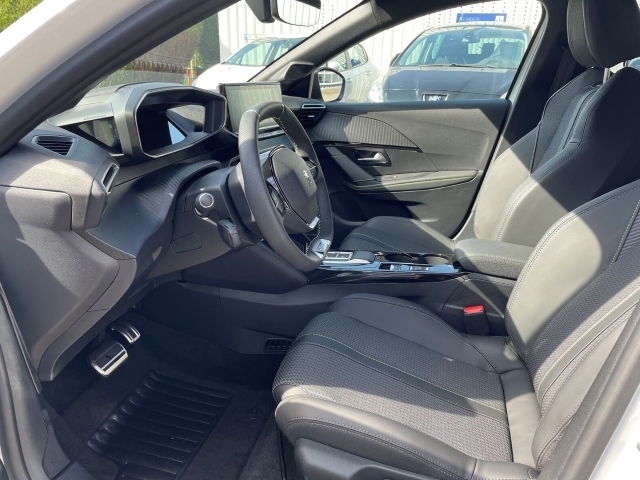 208 GT Elektromotor 136