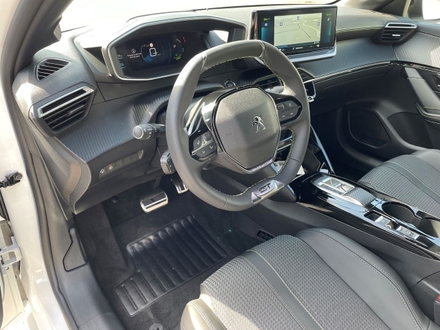 208 GT Elektromotor 136