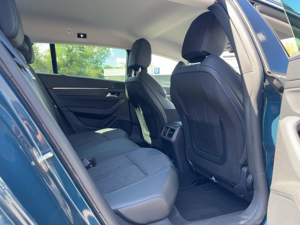 508 Hybrid 225 (Plug-In) SW Allure (EURO 6d)