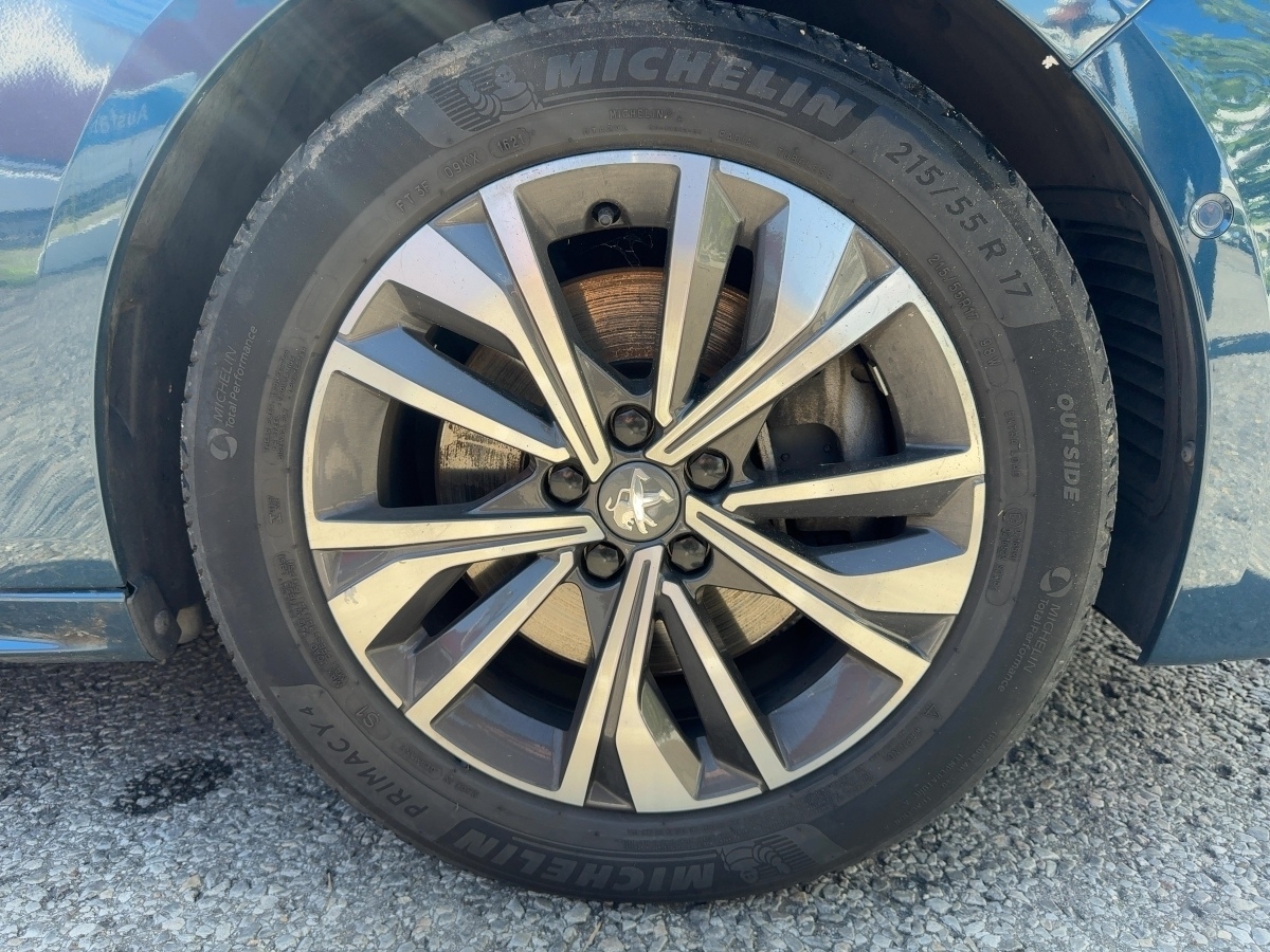 508 Hybrid 225 (Plug-In) SW Allure (EURO 6d)